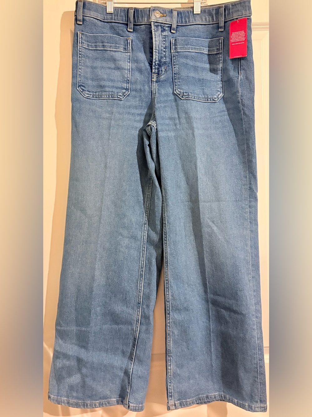 Spanx Women's Cropped Light Blue Wide Leg Jeans with Patch Pockets Size XL NWT’S